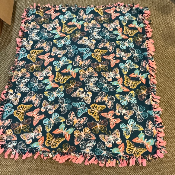 Blanket - Picture 1 of 2